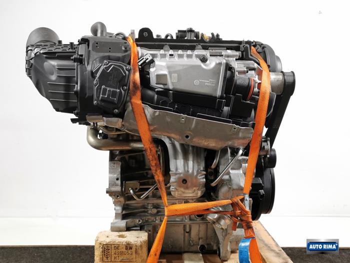 Motor van een Volvo XC60 II (UZ) 2.0 T8 16V Hybrid AWD 2020