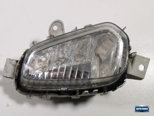 Gebruikte Dagrijverlichting links Volvo V40 (MV) 1.6 T3 GTDi 16V Prijs € 39,95 Margeregeling aangeboden door Auto Rima Druten