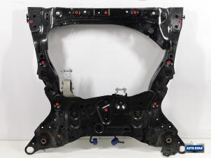 Gebruikte Subframe Volvo XC60 II (UZ) 2.0 T5 16V Prijs € 449,95 Margeregeling aangeboden door Auto Rima Druten