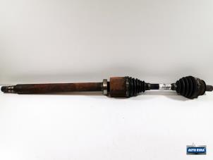 Gebruikte Aandrijfas rechts-voor Volvo V60 I (FW/GW) 2.4 D6 20V Plug-in Hybrid AWD Prijs € 99,95 Margeregeling aangeboden door Auto Rima Druten