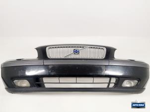 Gebruikte Bumper voor Volvo V70 (SW) 2.4 D5 20V Prijs € 149,95 Margeregeling aangeboden door Auto Rima Druten