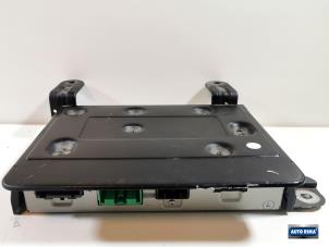 Gebruikte Radio versterker Volvo V70 (BW) 2.0 D 16V Prijs € 49,95 Margeregeling aangeboden door Auto Rima Druten