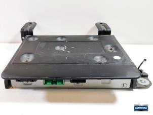 Gebruikte Radio versterker Volvo V70 (BW) 2.0 D 16V Prijs € 49,95 Margeregeling aangeboden door Auto Rima Druten