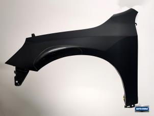 Gebruikte Scherm links-voor Volvo V60 I (FW/GW) 1.6 T4 16V Prijs € 124,95 Margeregeling aangeboden door Auto Rima Druten