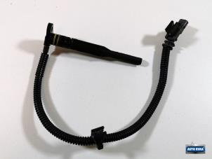 Gebruikte Olie niveau sensor Volvo XC90 II 2.0 T5 16V AWD Prijs € 99,95 Margeregeling aangeboden door Auto Rima Druten