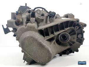 Gebruikte Versnellingsbak Volvo V40 (VW) 2.0 16V Turbo Prijs € 249,95 Margeregeling aangeboden door Auto Rima Druten