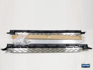 Gebruikte Treeplankset links + rechts Volvo XC90 II 2.0 T8 16V Twin Engine AWD Prijs € 499,95 Margeregeling aangeboden door Auto Rima Druten