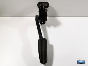 Gebruikte Gaspedaal Volvo V70 (SW) 2.4 D5 20V Prijs € 29,95 Margeregeling aangeboden door Auto Rima Druten