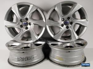 Gebruikte Sportvelgen Set Volvo V40 (MV) 1.6 T2 GTDi 16V Prijs € 199,95 Margeregeling aangeboden door Auto Rima Druten