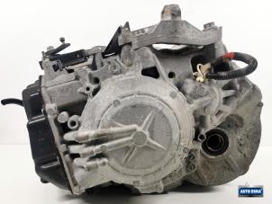 Gebruikte Automaatbak Volvo V40 Cross Country (MZ) 2.0 T5 16V AWD Prijs € 1.349,95 Margeregeling aangeboden door Auto Rima Druten