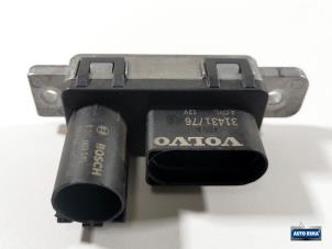 Gebruikte Gloeirelais Volvo XC60 I (DZ) 2.0 D4 16V Prijs € 34,95 Margeregeling aangeboden door Auto Rima Druten