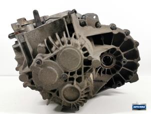 Gebruikte Versnellingsbak Volvo V70 (BW) 2.0 D 16V Prijs € 249,95 Margeregeling aangeboden door Auto Rima Druten