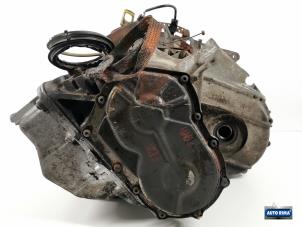 Gebruikte Automaatbak Volvo 480 2.0i ES, S Prijs € 399,95 Margeregeling aangeboden door Auto Rima Druten