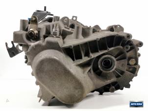 Gebruikte Versnellingsbak Volvo V40 (VW) 2.0 16V Prijs € 249,95 Margeregeling aangeboden door Auto Rima Druten