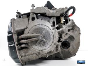 Gebruikte Automaatbak Volvo XC70 (BZ) 2.4 D5 20V 205 AWD Prijs € 949,95 Margeregeling aangeboden door Auto Rima Druten