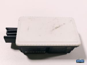 Gebruikte Module keyless vehicle Volvo XC60 I (DZ) 2.4 D5 20V 220 AWD Prijs € 19,95 Margeregeling aangeboden door Auto Rima Druten