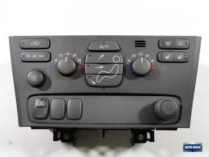 Gebruikte Chaufage Bedieningspaneel Volvo V70 (SW) 2.3 T5 20V Prijs € 39,95 Margeregeling aangeboden door Auto Rima Druten