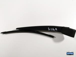 Gebruikte Ruitenwisserarm achter Volvo V40 (MV) 1.6 D 16V Prijs € 19,95 Margeregeling aangeboden door Auto Rima Druten