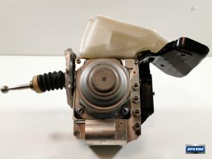 Gebruikte ABS Pomp Volvo XC90 II 2.0 T8 16V Twin Engine Polestar AWD Prijs € 399,95 Margeregeling aangeboden door Auto Rima Druten