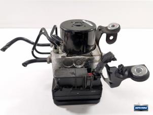 Gebruikte ABS Pomp Volvo V70 (BW) 2.0 D3 20V Prijs € 99,95 Margeregeling aangeboden door Auto Rima Druten