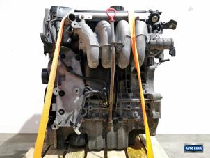 Gebruikte Motor Volvo V40 (VW) 2.0 16V Prijs € 449,95 Margeregeling aangeboden door Auto Rima Druten