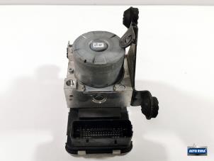 Gebruikte ABS Pomp Volvo V60 II (ZW) 2.0 D3 16V Prijs € 199,95 Margeregeling aangeboden door Auto Rima Druten