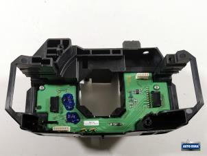 Gebruikte Combischakelaar Stuurkolom Volvo V60 I (FW/GW) 2.4 D6 20V Plug-in Hybrid AWD Prijs € 24,95 Margeregeling aangeboden door Auto Rima Druten