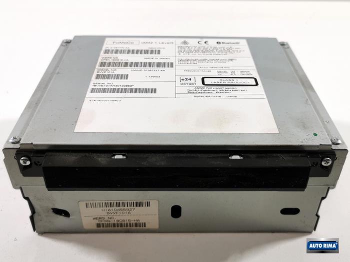 Gebruikte CD Speler Volvo V60 I (FW/GW) 2.0 D3 20V Prijs € 49,95 Margeregeling aangeboden door Auto Rima Druten