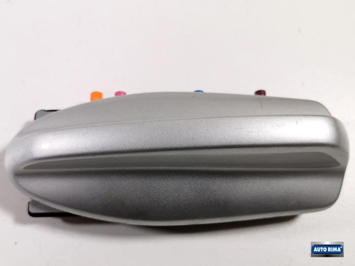 GPS Antenne van een Volvo XC60 II (UZ) 2.0 D4 16V 2018