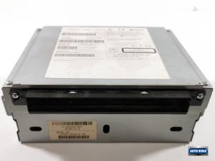 Gebruikte CD Speler Volvo V70 (BW) 2.0 D3 20V Prijs € 99,95 Margeregeling aangeboden door Auto Rima Druten