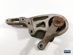 Gebruikte Motorrubber Volvo V40 Cross Country (MZ) 2.0 D3 20V Prijs € 34,95 Margeregeling aangeboden door Auto Rima Druten