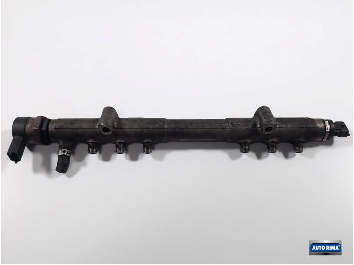 Gebruikte Verstuiver brug Volvo V70 (BW) 2.4 D5 20V Prijs € 49,95 Margeregeling aangeboden door Auto Rima Druten