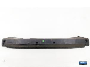 Gebruikte Bumpervulling voor Volvo C30 (EK/MK) 1.6 D2 16V Prijs € 34,95 Margeregeling aangeboden door Auto Rima Druten