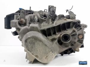 Gebruikte Versnellingsbak Volvo S60 I (RS/HV) 2.4 20V 140 Prijs € 249,95 Margeregeling aangeboden door Auto Rima Druten