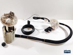 Gebruikte Benzinepomp Volvo V70 (SW) 2.4 20V 170 Prijs € 74,95 Margeregeling aangeboden door Auto Rima Druten