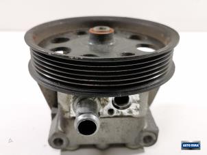 Gebruikte Servopomp Volvo V60 I (FW/GW) 2.0 T5 16V Prijs € 149,95 Margeregeling aangeboden door Auto Rima Druten