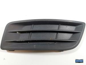 Gebruikte Afdekplaat mistlamp links Volvo V50 (MW) 1.6 D2 16V Prijs € 24,95 Margeregeling aangeboden door Auto Rima Druten