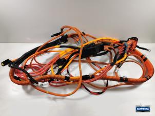 Gebruikte HV kabel (hoog voltage) Volvo V60 I (FW/GW) 2.4 D6 20V Plug-in Hybrid AWD Prijs € 299,95 Margeregeling aangeboden door Auto Rima Druten