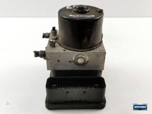 Gebruikte ABS Pomp Volvo V50 (MW) 2.4 D5 20V Autom.. Prijs € 49,95 Margeregeling aangeboden door Auto Rima Druten