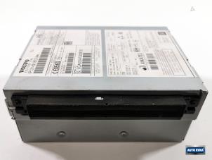 Gebruikte CD Speler Volvo V60 I (FW/GW) 2.4 D6 20V Plug-in Hybrid AWD Prijs € 99,95 Margeregeling aangeboden door Auto Rima Druten