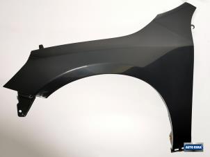 Gebruikte Scherm links-voor Volvo V60 I (FW/GW) 2.0 T 16V Prijs € 181,44 Inclusief btw aangeboden door Auto Rima Druten