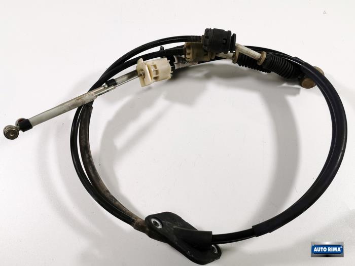 Gebruikte Schakelkabel Versnellingsbak Volvo V70 (SW) 2.4 D5 20V Prijs € 74,95 Margeregeling aangeboden door Auto Rima Druten