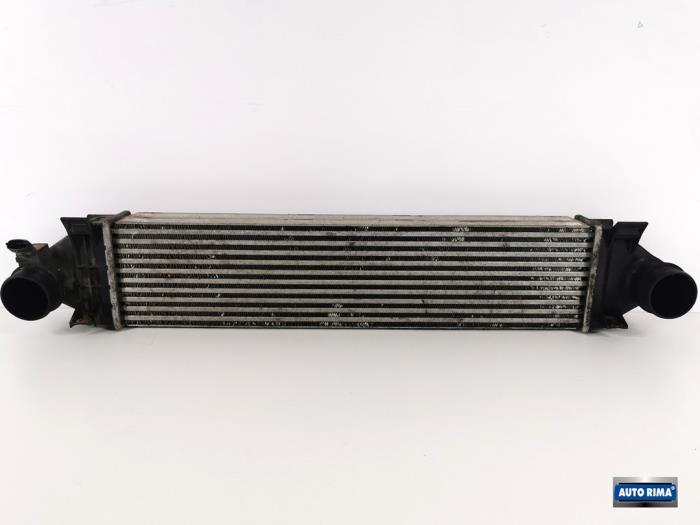 Gebruikte Intercooler Volvo V70 (BW) 2.4 D5 20V Prijs € 49,95 Margeregeling aangeboden door Auto Rima 