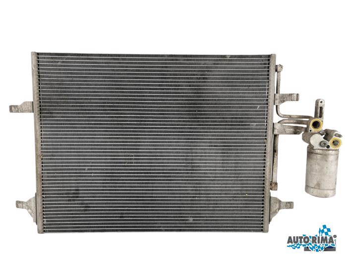 Gebruikte Airco Condensor Volvo V60 I (FW/GW) 2.4 D6 20V Plug-in Hybrid AWD Prijs € 49,95 Margeregeling aangeboden door Auto Rima Druten