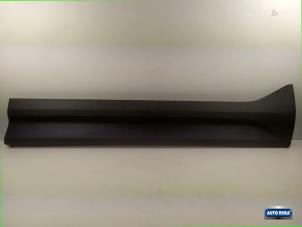 Gebruikte Deurlijst Volvo XC40 (XZ) 2.0 T5 16V AWD Prijs € 34,95 Margeregeling aangeboden door Auto Rima Druten