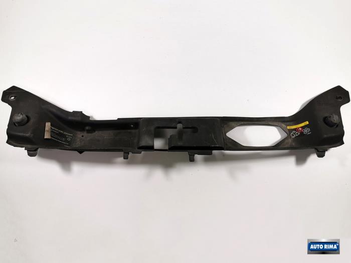 Gebruikte Frontdeel steun Volvo V50 (MW) 1.6 D 16V Prijs € 24,95 Margeregeling aangeboden door Auto Rima Druten