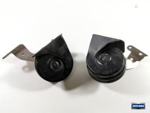 Gebruikte Toeter Volvo V60 II (ZW) 2.0 B4 16V Mild Hybrid Geartronic Prijs € 49,95 Margeregeling aangeboden door Auto Rima Druten