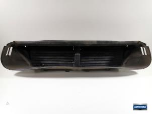 Gebruikte Luchtgeleider Volvo V40 (MV) 1.6 D2 Prijs € 149,95 Margeregeling aangeboden door Auto Rima Druten