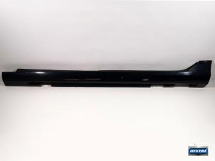 Gebruikte Dorpel links Volvo V60 I (FW/GW) 1.6 T4 16V Prijs € 49,95 Margeregeling aangeboden door Auto Rima Druten