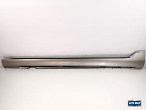 Gebruikte Dorpel links Volvo V60 I (FW/GW) 2.4 D6 20V Plug-in Hybrid AWD Prijs € 49,95 Margeregeling aangeboden door Auto Rima Druten